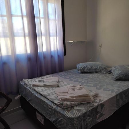 Um Quarto Em Casa Agradavel 페레케 외부 사진