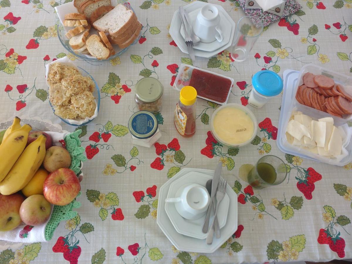 Um Quarto Em Casa Agradavel 페레케 외부 사진