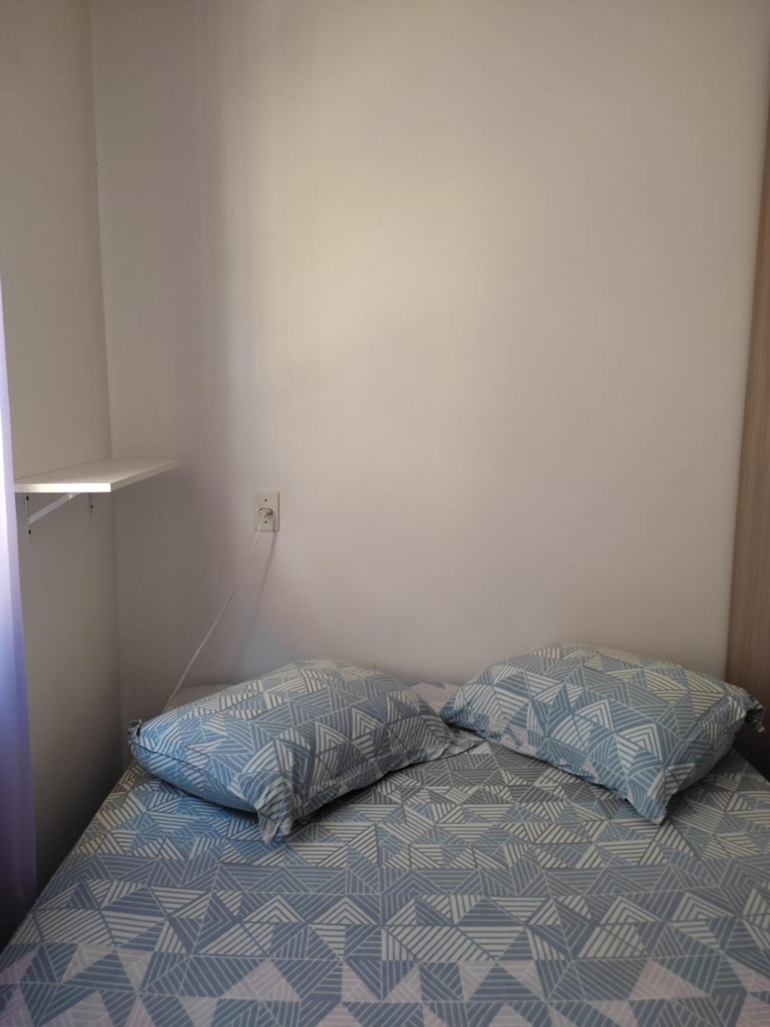 Um Quarto Em Casa Agradavel 페레케 외부 사진